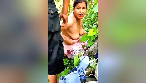 amateur Indian amateur brunette caught fucking outdoors