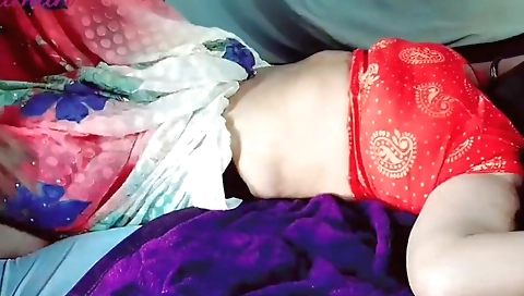 Indian hairy pussy video with a hairy pussy and a dick