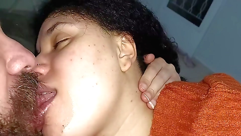 Indian girl with a small ass loves kissing and licking