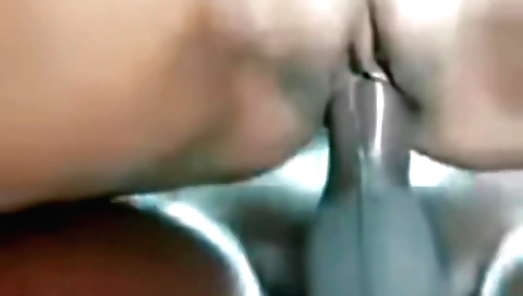 Indian amateur video shows a girl with a beautiful face getting fucked