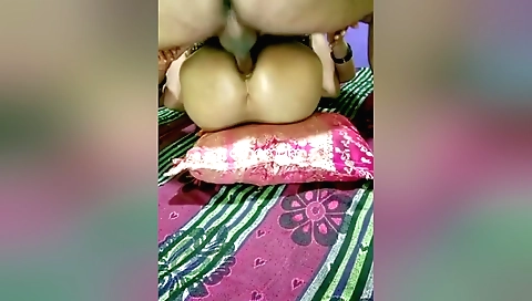 Indian amateur porn clip of my chubby brunette girlfriend