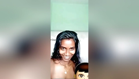 Mallu girl in indian attire naked in front of web cam