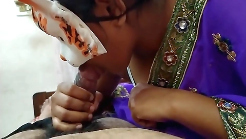 Indian pornstar gives an amateur blowjob on webcam