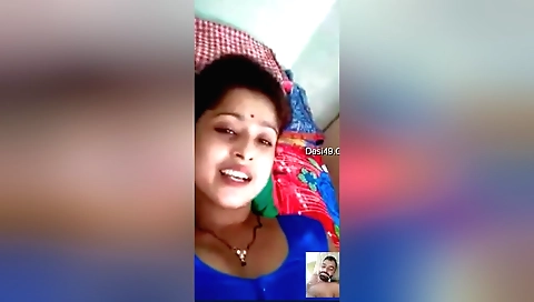 Bhabhi shows her natural body and taut pussy in amateur video