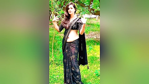 Indian stepsister with tits gets fucked in the outdoor