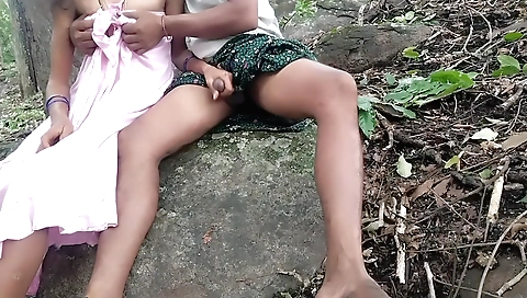 I fuck my pussy in the forest as a sexy amateur sex scene
