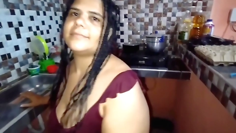 Indian girl with a big ass fucks and gets pounded deeply