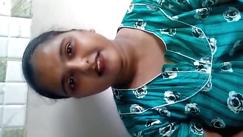 Indian brunette gives a rough and passionate sex vid