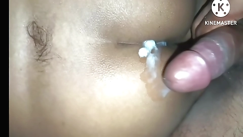 Amateur brunette fucks her husband in a hot naked clip