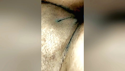 Indian teen gets her hair cleaned by her boyfriend