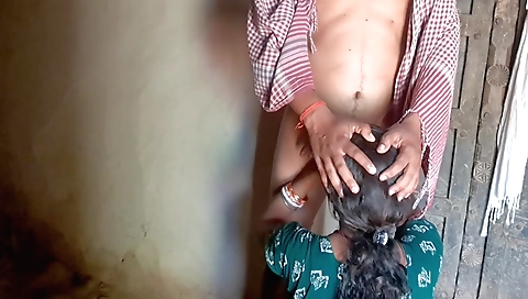 Indian bhabhi has a perfect round ass and sweet natural tits