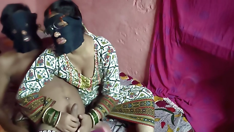 Indian brunette with a big ass gets fucked in her bedroom