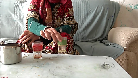 Indian teen gets her pussy fucked in a hot alley near Istanbul