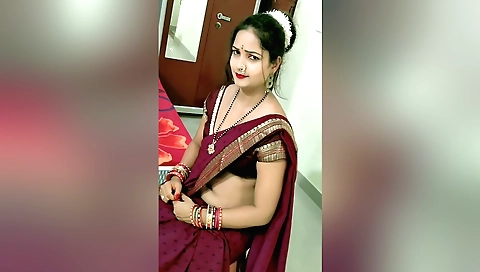 Indian woman is stretching and getting fucked in amateur video