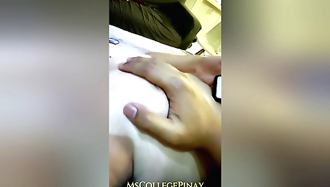 Amateur masturbation video with me and my boyfriend