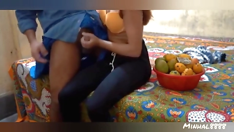 I'm fucking a hot brunette in an amateur handjob clip