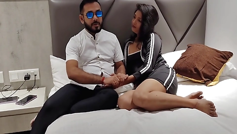 Indian hottie with a great body is a good sex partner