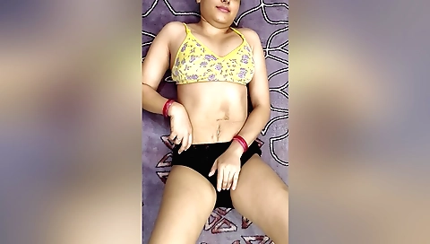 Indian woman with hairy pussy is displayed on camera