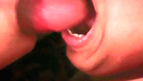 Indian couple fucked in bedroom in homemade porn video
