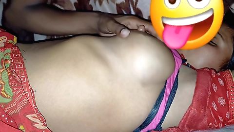Indian college girl fucks her boyfriend and fucks her on camera