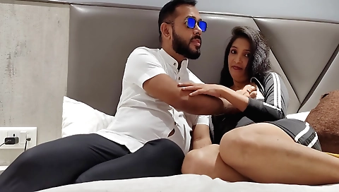 Indian slut gets blindfaced and fucked on a blindfold