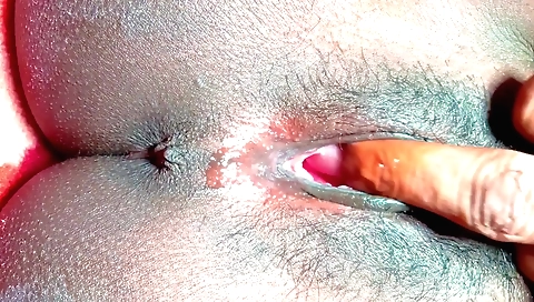 Indian babe with a hairy pussy is getting her pussy cum