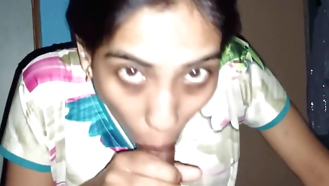 Indian teen takes off clothes and has a passionate sex session