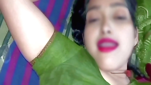 Indian bhabhi gets fucked on the backseat of the car