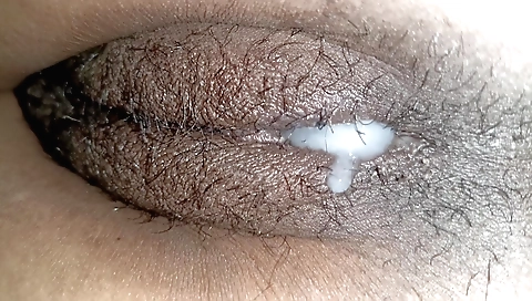 Indian girl with nice face gets creampied by the lover