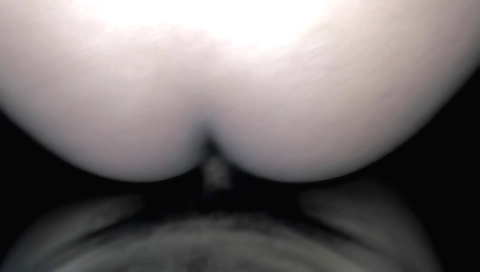 Sexy chick is caught in a car and she sucks the guy's cock