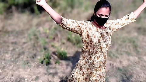Indian brunette girl gets fucked in the jungle by her lover