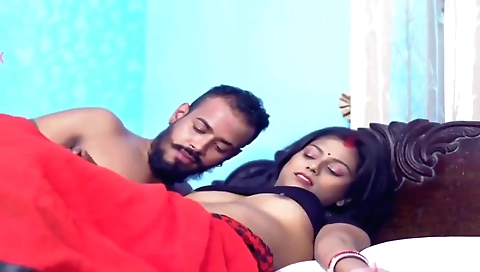 Indian brunette bhabhi is getting fucked in lockdown