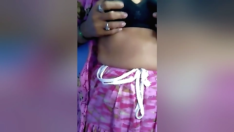 Indian beauty showing her beautiful boobs and pussy